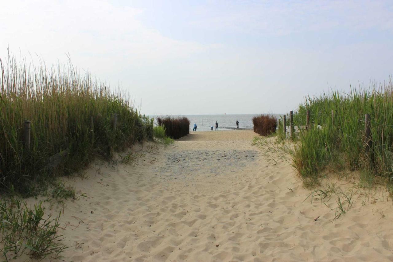 Schicke Fewo 150M Vom Strand Kostenlos Wlan Grosses Schwimmbad Sauna Cuxhaven Exterior foto